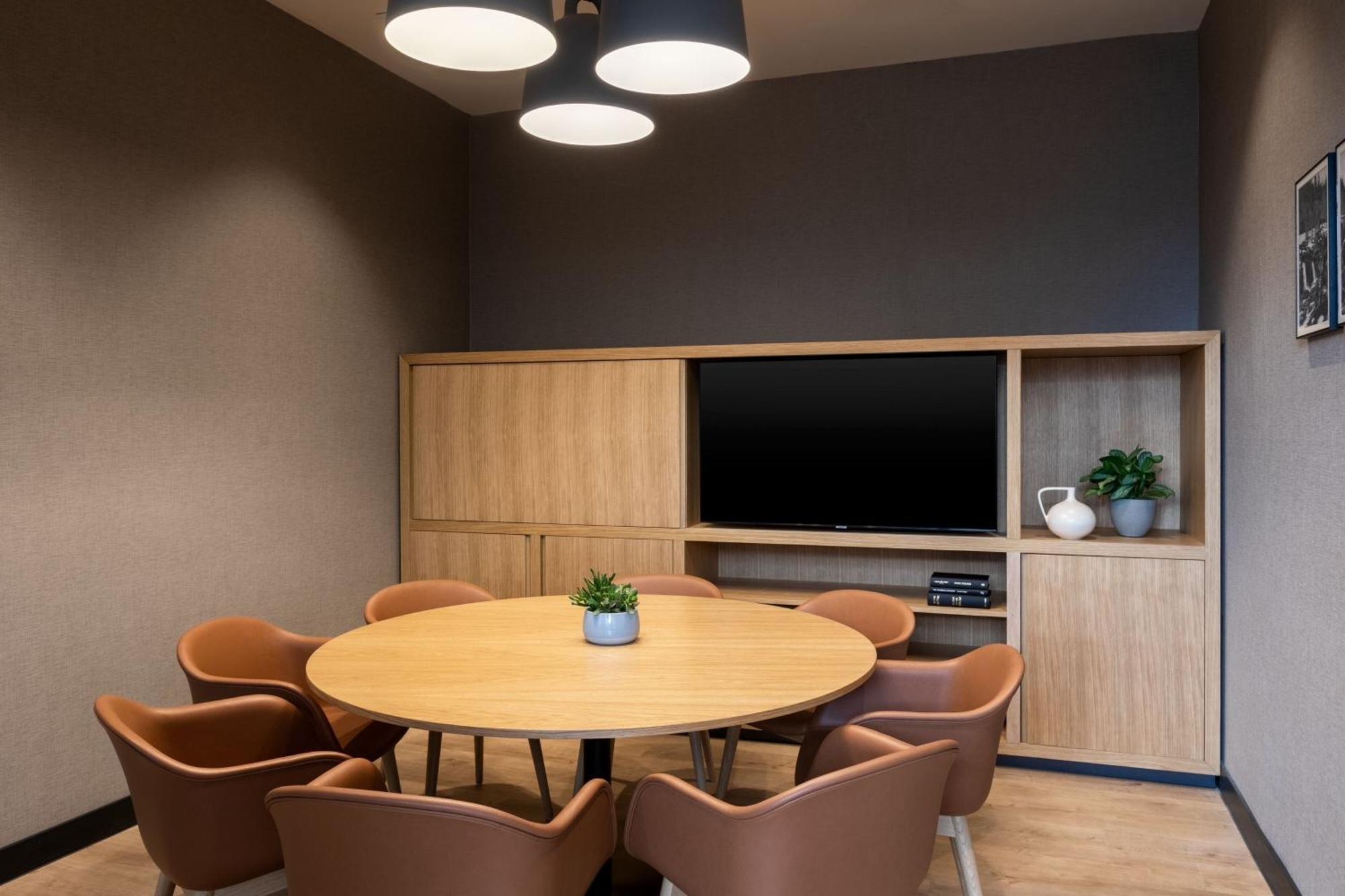 Courtyard By Marriott Glasgow Sec Exterior photo